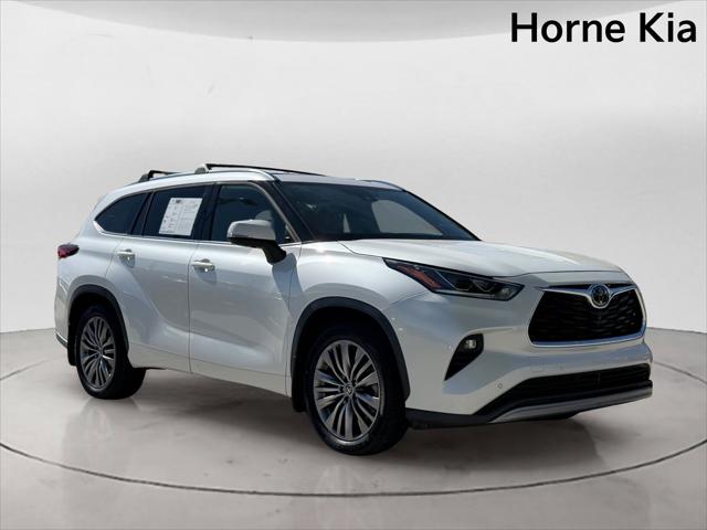 2021 Toyota Highlander Platinum