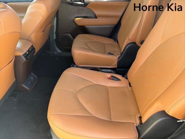 2021 Toyota Highlander Platinum