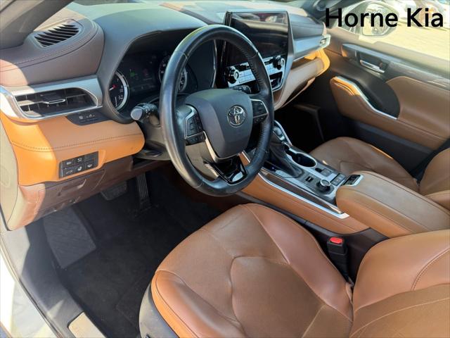 2021 Toyota Highlander Platinum