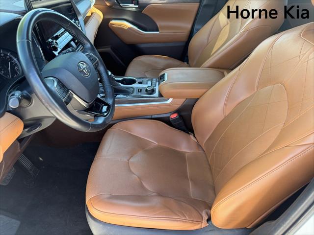2021 Toyota Highlander Platinum
