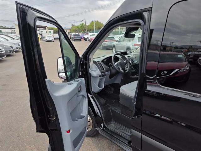 2017 Ford Transit XLT