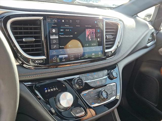 2024 Chrysler Pacifica Pinnacle AWD