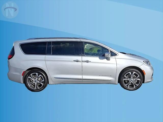 2024 Chrysler Pacifica Pinnacle AWD