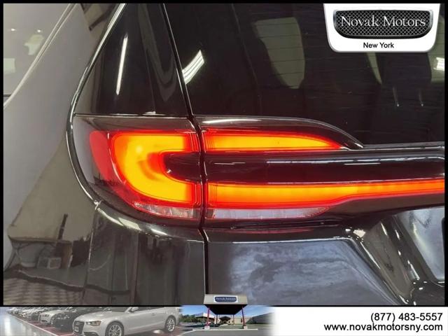 2021 Chrysler Pacifica Touring L AWD