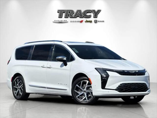 2027 Chrysler Pacifica Pinnacle AWD