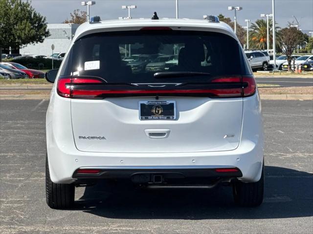 2027 Chrysler Pacifica Pinnacle AWD