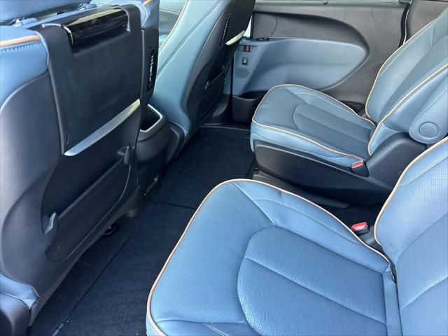 2027 Chrysler Pacifica Pinnacle AWD