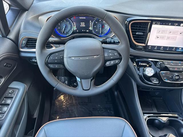 2027 Chrysler Pacifica Pinnacle AWD
