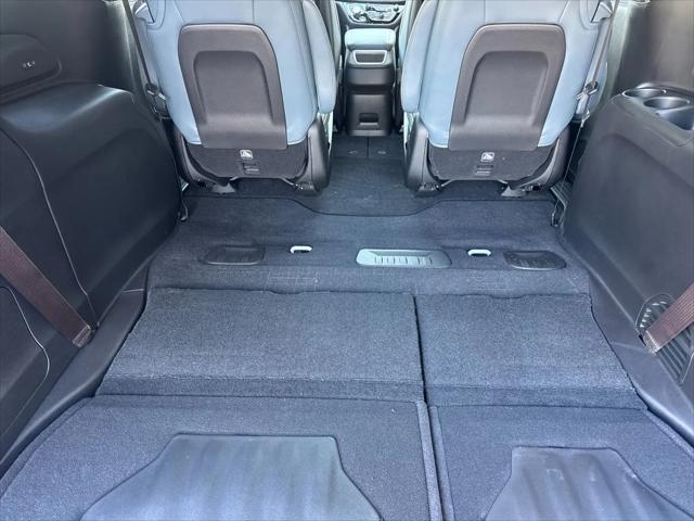 2027 Chrysler Pacifica Pinnacle AWD