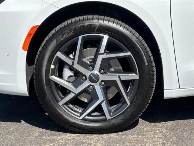2027 Chrysler Pacifica Pinnacle AWD