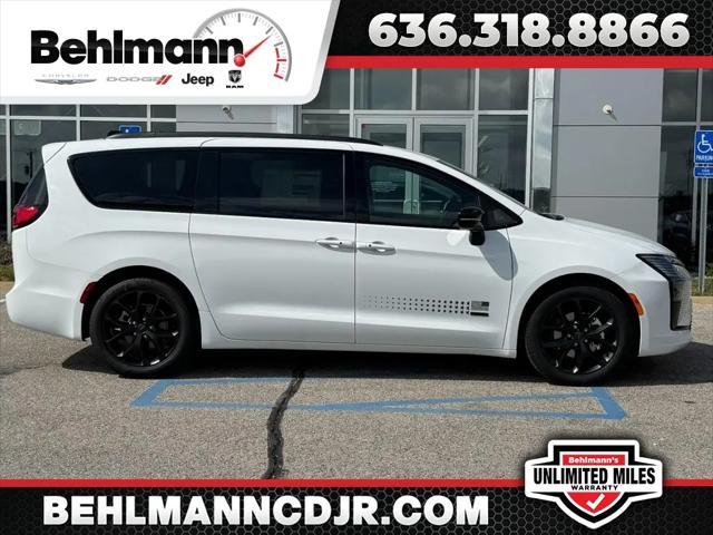 2027 Chrysler Pacifica Select for sale in Troy, MO