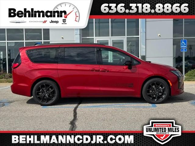 2027 Chrysler Pacifica Select for sale in Troy, MO