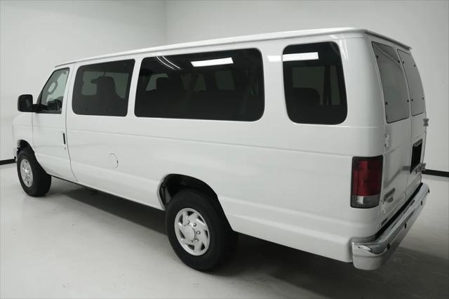 2014 Ford E-350 Super Duty XLT