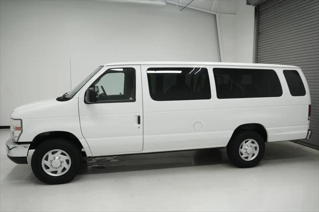 2014 Ford E-350 Super Duty XLT