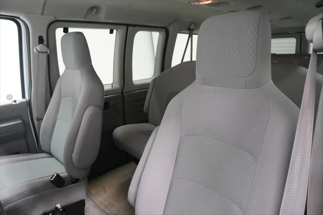 2014 Ford E-350 Super Duty XLT