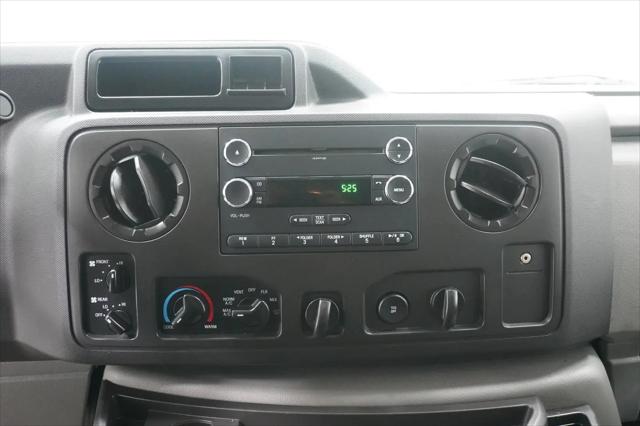 2014 Ford E-350 Super Duty XLT
