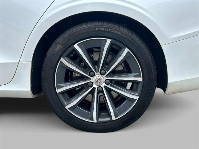 2021 Volvo S60 Momentum
