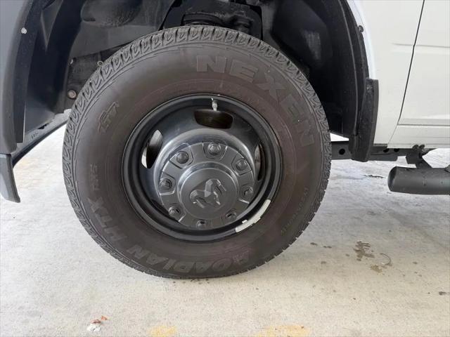 2025 Ram 3500 Tradesman Crew Cab 4x4 8 Box