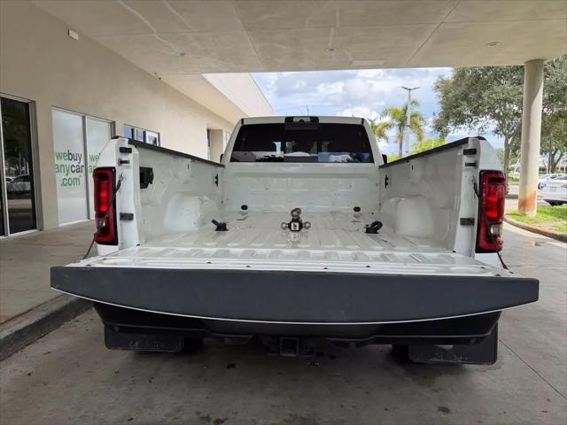 2025 Ram 3500 Tradesman Crew Cab 4x4 8 Box