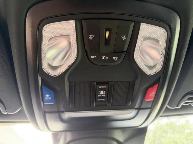 2025 Ram 3500 Tradesman Crew Cab 4x4 8 Box