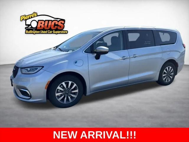 2023 Chrysler Pacifica Hybrid Touring L for sale in Burlington, WA