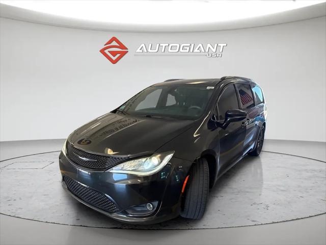 2018 Chrysler Pacifica Limited for sale in Indianapolis, IN