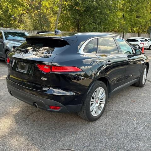 2019 Jaguar F-PACE 30t Portfolio