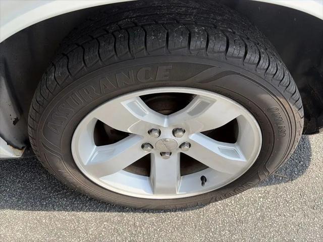 2013 Dodge Challenger SXT