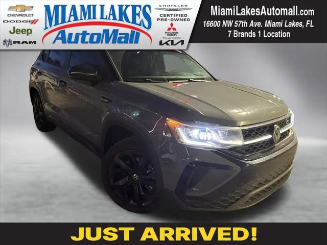 2024 Volkswagen Taos 1.5T SE Black for sale in Miami Lakes, FL
