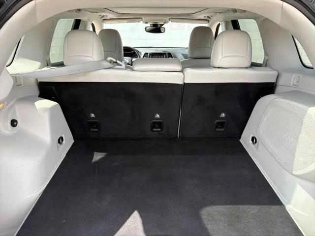 2019 Jeep Cherokee Limited FWD