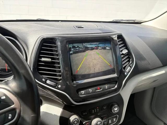 2019 Jeep Cherokee Limited FWD