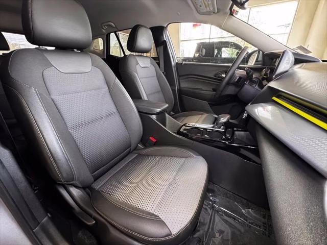 2025 Chevrolet Trax FWD LT