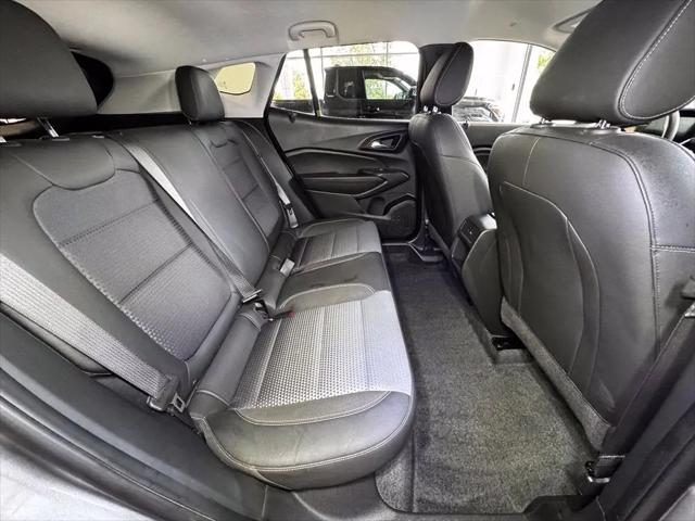2025 Chevrolet Trax FWD LT