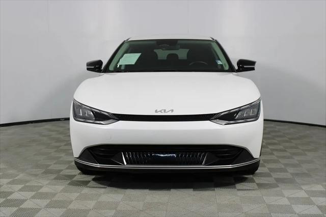 2023 Kia EV6 Light