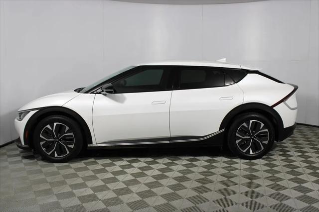 2023 Kia EV6 Light