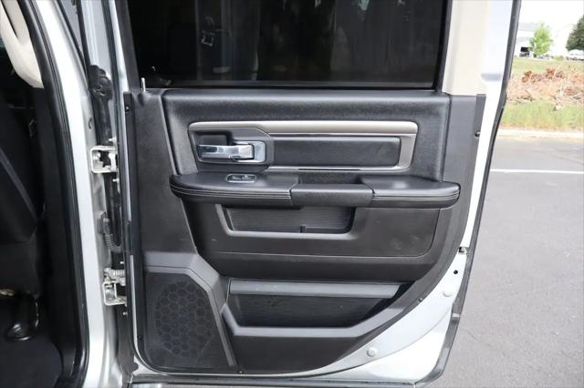 2018 Ram 3500 Laramie Mega Cab 4x4 64 Box