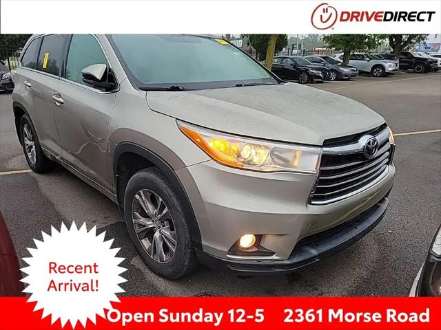 2014 Toyota Highlander LE V6 for sale near Columbus, OH