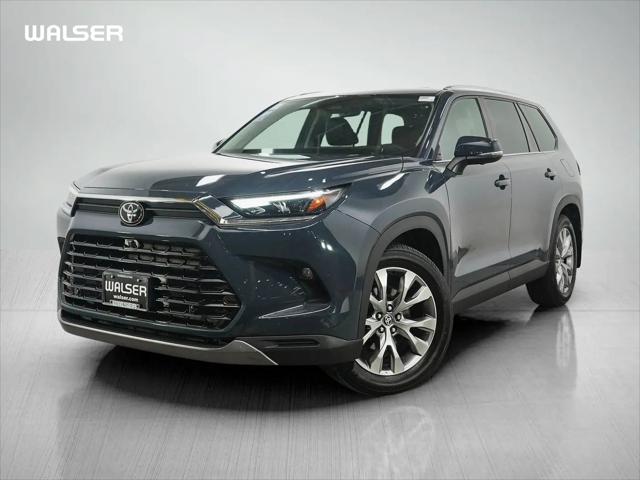 2024 Toyota Grand Highlander XLE for sale in Burnsville, MN