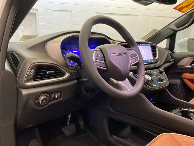 2024 Chrysler Pacifica Pinnacle