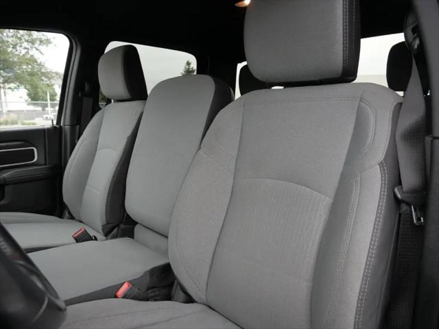 2024 Ram 3500 Big Horn Crew Cab 4x4 8 Box