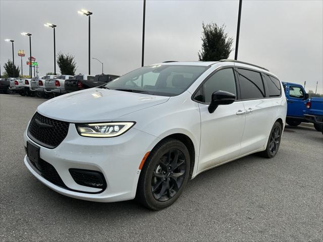 2024 Chrysler Pacifica Limited for sale in Saint Joseph, MO