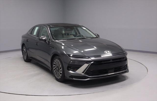 2025 Hyundai Sonata Hybrid Limited for sale in Groveport, OH