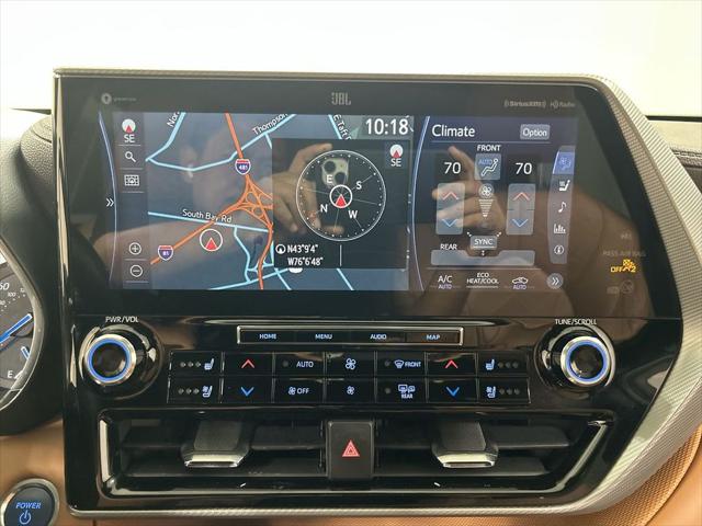 2021 Toyota Highlander Hybrid Platinum