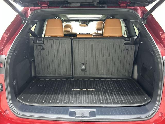 2021 Toyota Highlander Hybrid Platinum