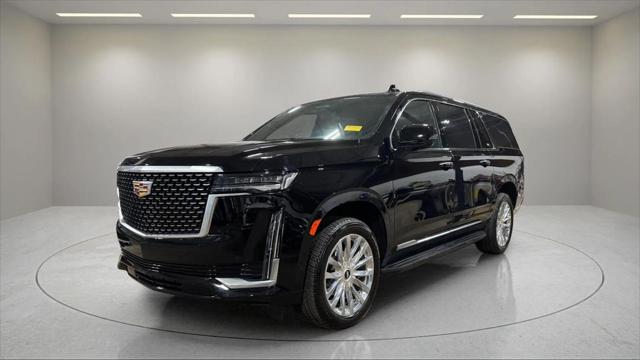 2023 Cadillac Escalade ESV 4WD Premium Luxury for sale in Waukesha, WI
