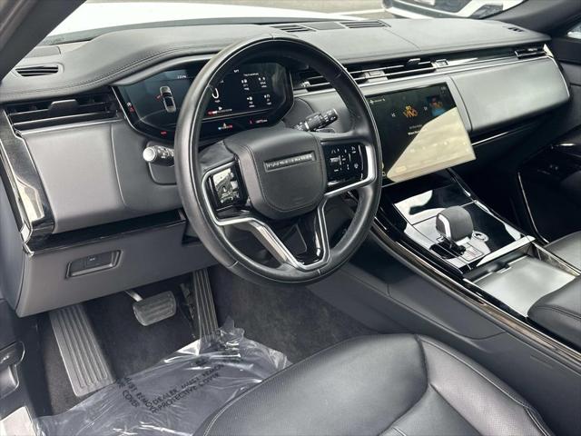 2025 Land Rover Range Rover Sport P360 SE
