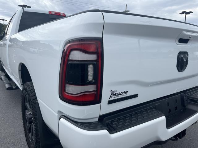 2023 Ram 3500 Big Horn Crew Cab 4x4 8 Box
