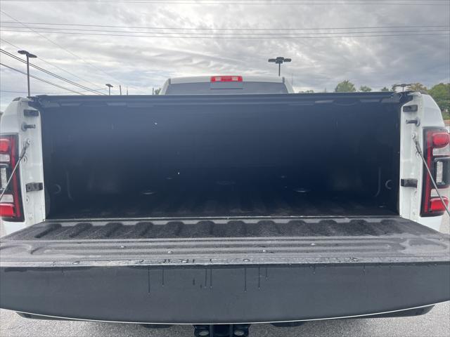 2023 Ram 3500 Big Horn Crew Cab 4x4 8 Box