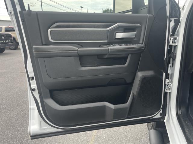 2023 Ram 3500 Big Horn Crew Cab 4x4 8 Box