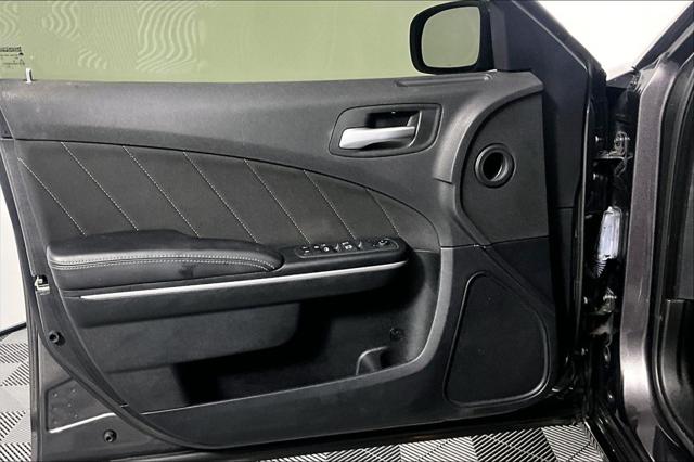 Used 2020 Dodge Charger SXT RWD For Sale in Olive Branch, MS